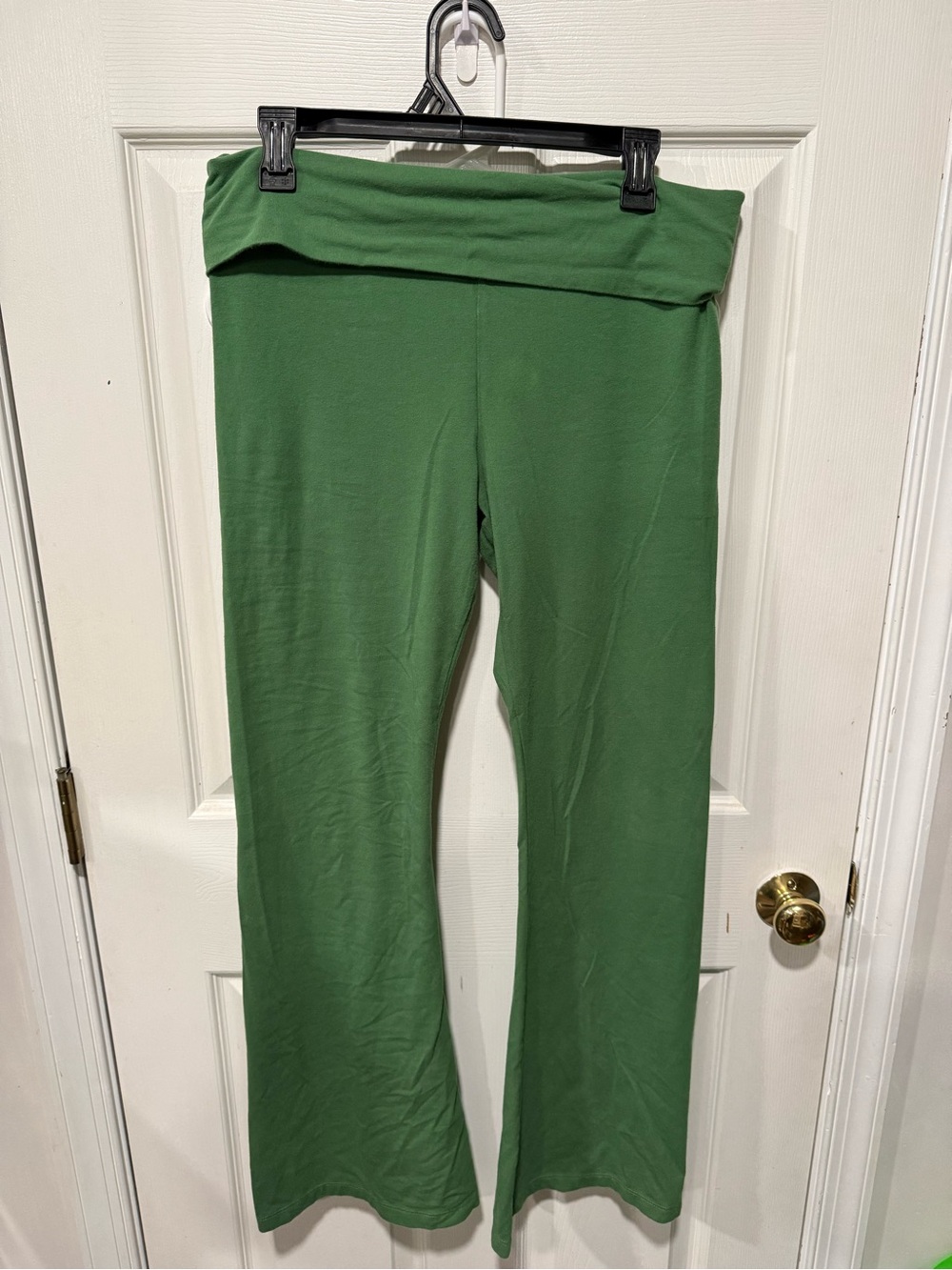 Victoria’s Secret PINK Green Foldover Yoga Pants – Size Large